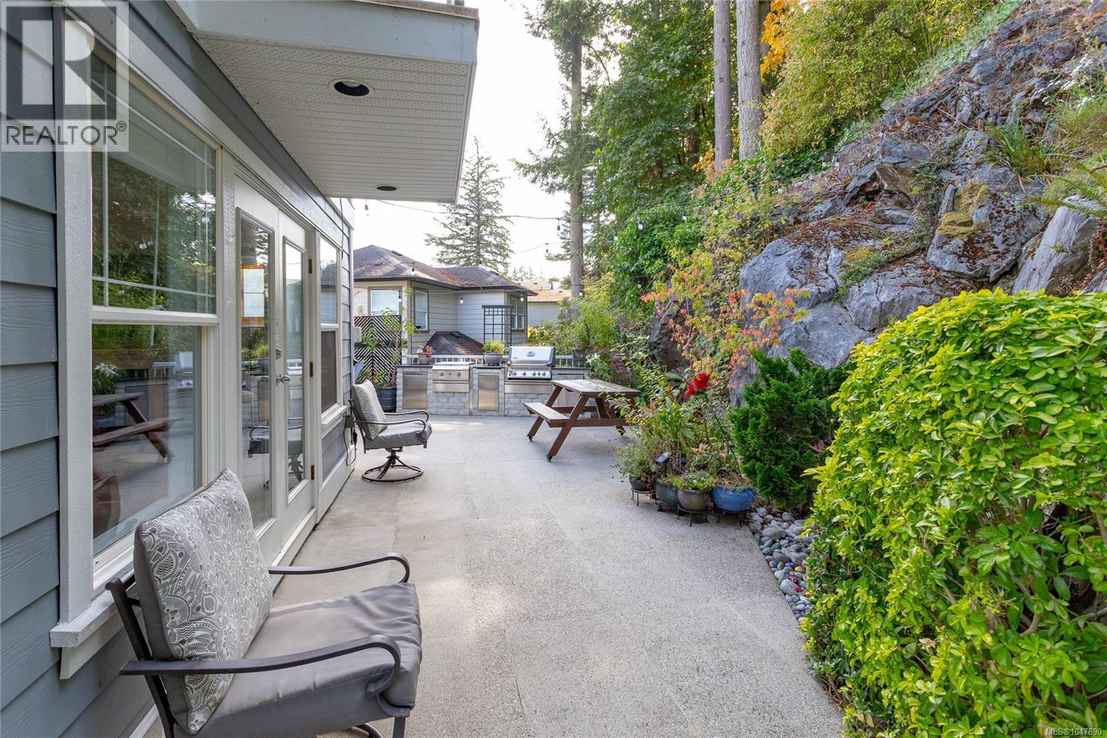 133 Gibraltar Bay Dr - Image 48