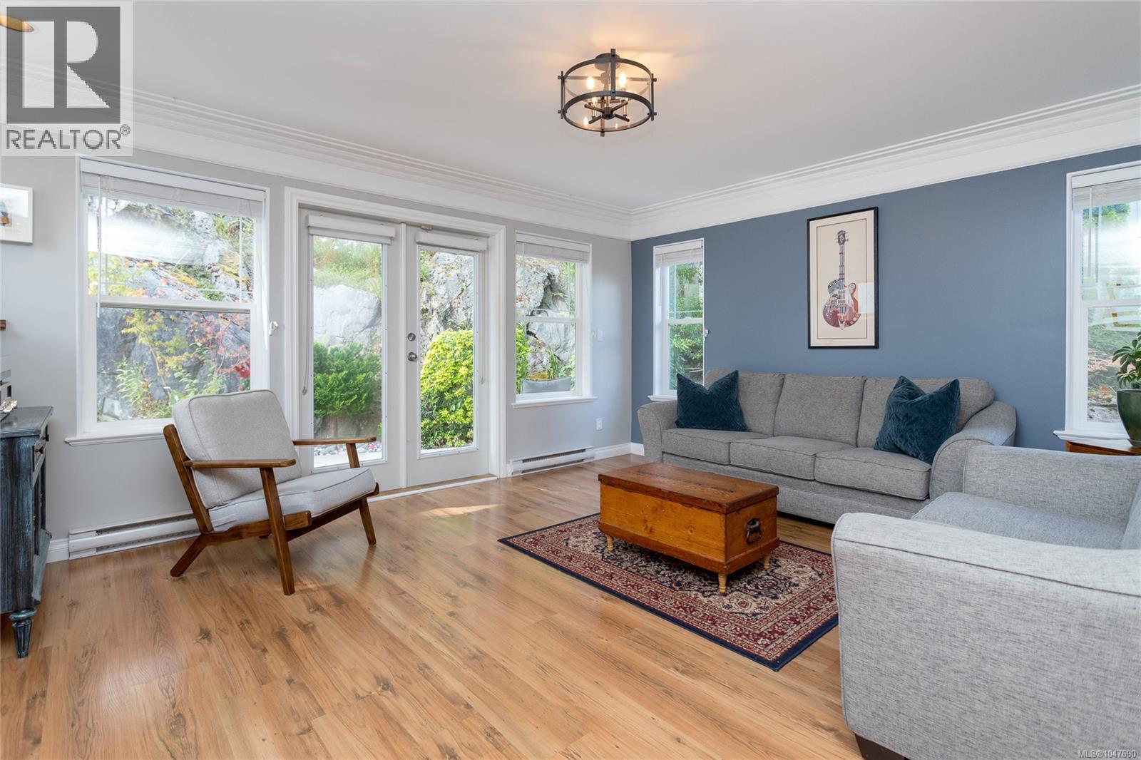 133 Gibraltar Bay Dr - Image 7