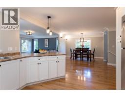 133 Gibraltar Bay Dr, View Royal, BC V9B6M2 Photo 18