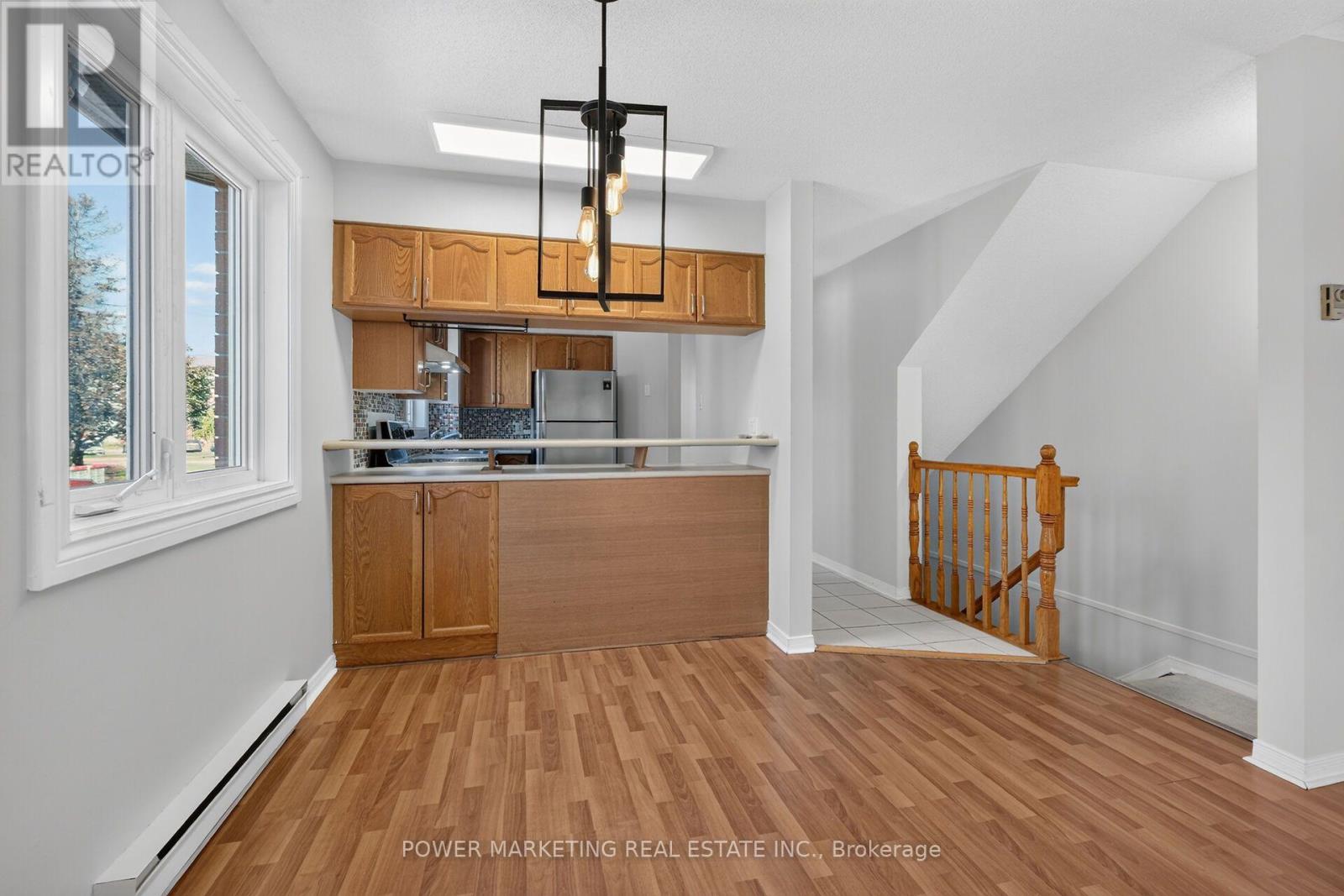 442 BRISTON PRIVATE - 17