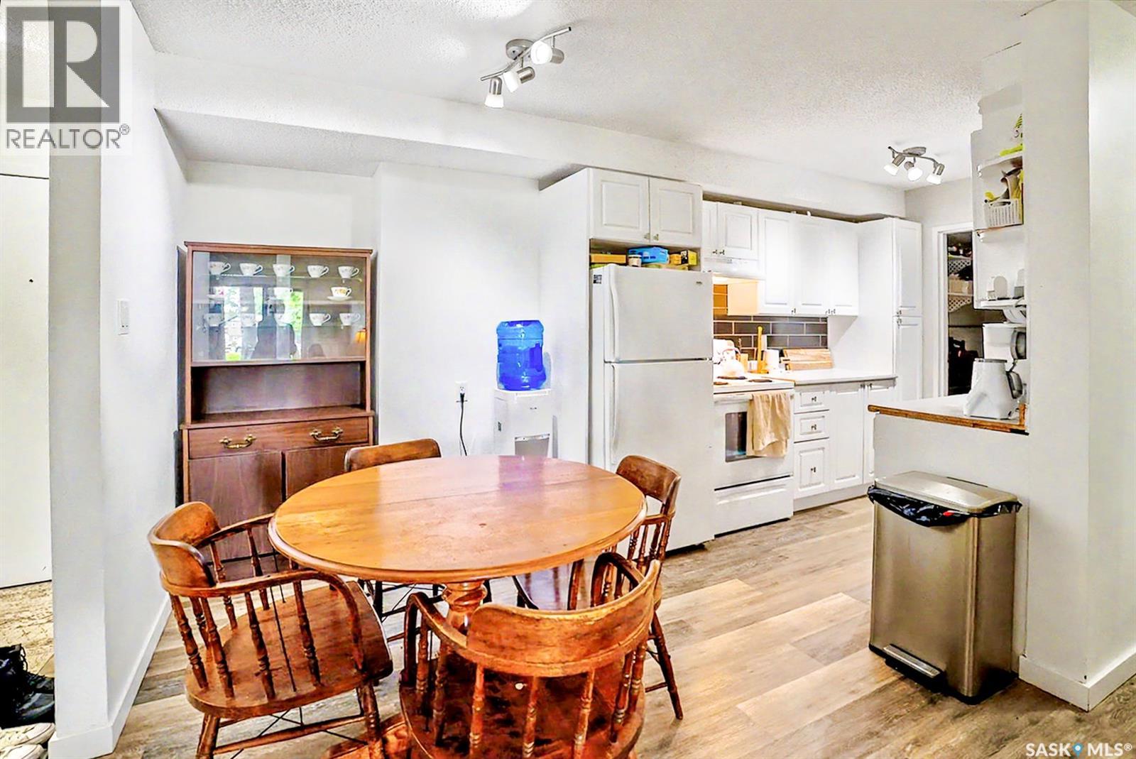 #108 802B Kingsmere BOULEVARD - Image 6