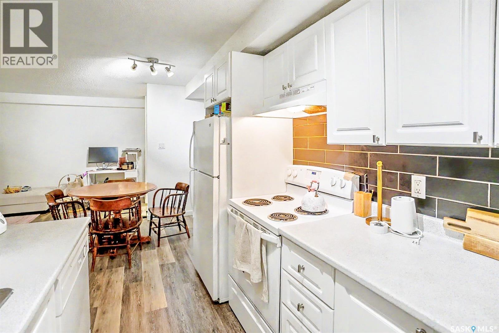 #108 802B Kingsmere BOULEVARD - 9