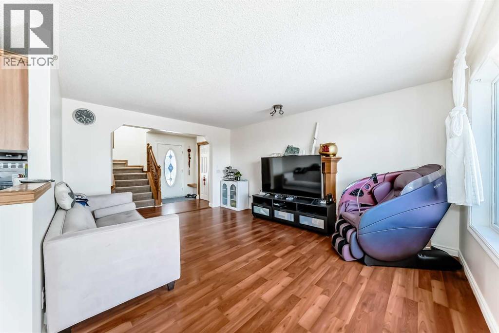 193 Covewood Green NE - 3