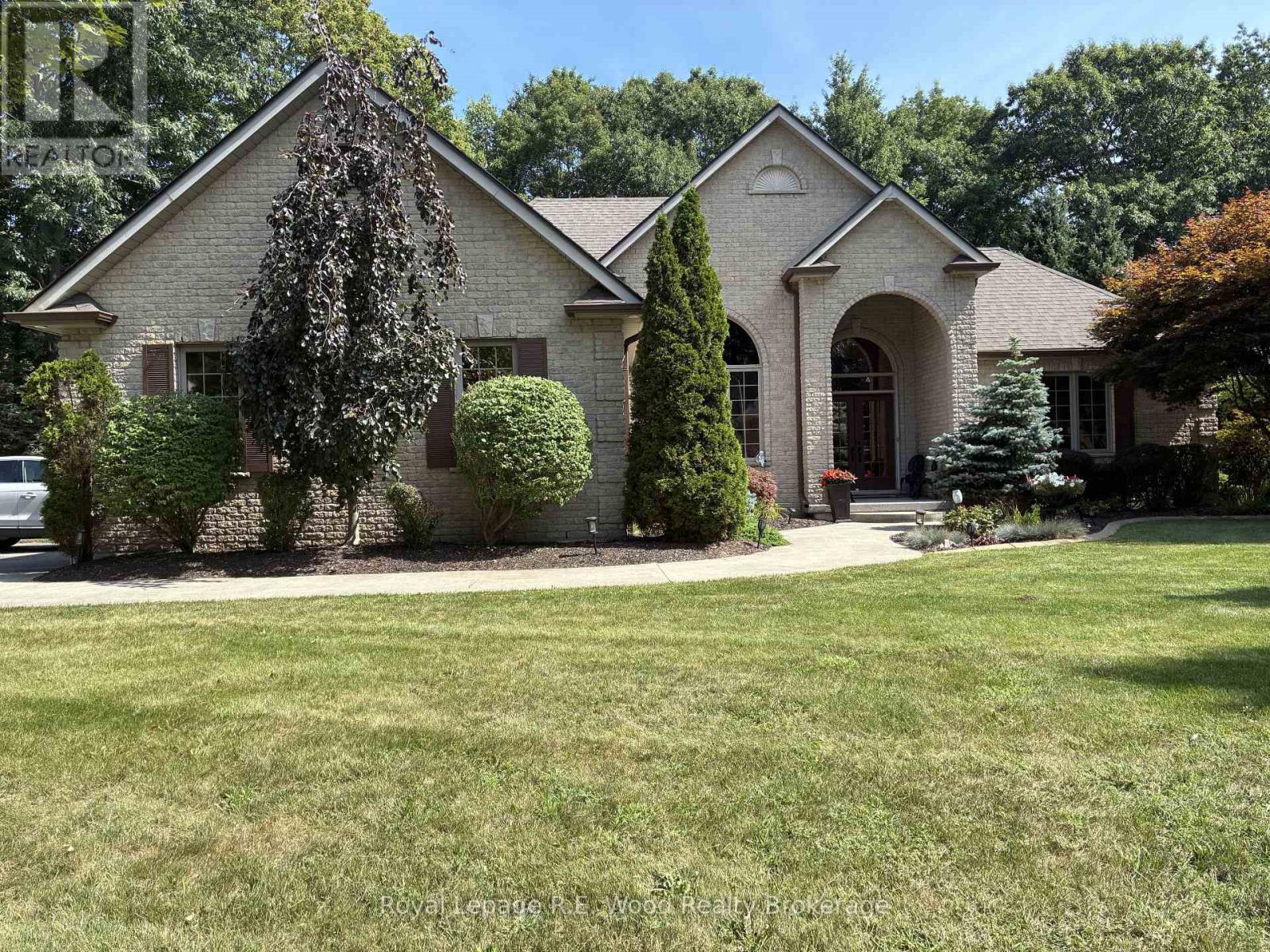 2 WHISPERING PINE LANE