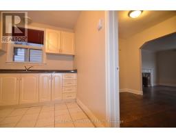 997 Eglinton Avenue W, Toronto, ON M6C2C7 Photo 6
