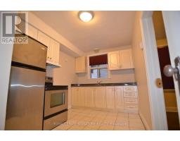 997 Eglinton Avenue W, Toronto, ON M6C2C7 Photo 7