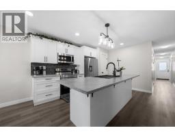 4408b 73 Street, Camrose, AB T4V5E1 Photo 8