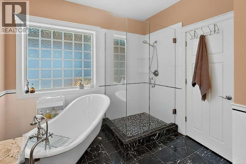 509 Sunridge Crescent W - 26