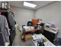 267 Canarctic Drive, Toronto, ON M3J2N7 Photo 18