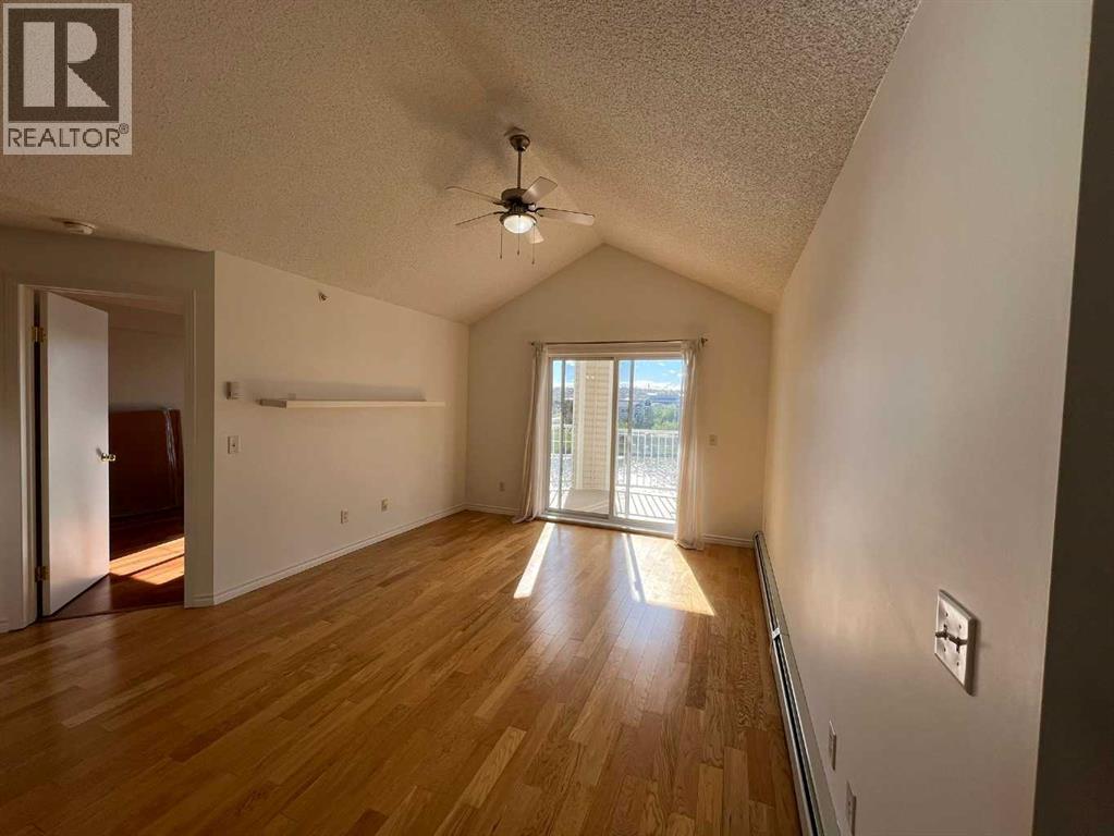 #408 16 Country Village Bay NE - Image 16