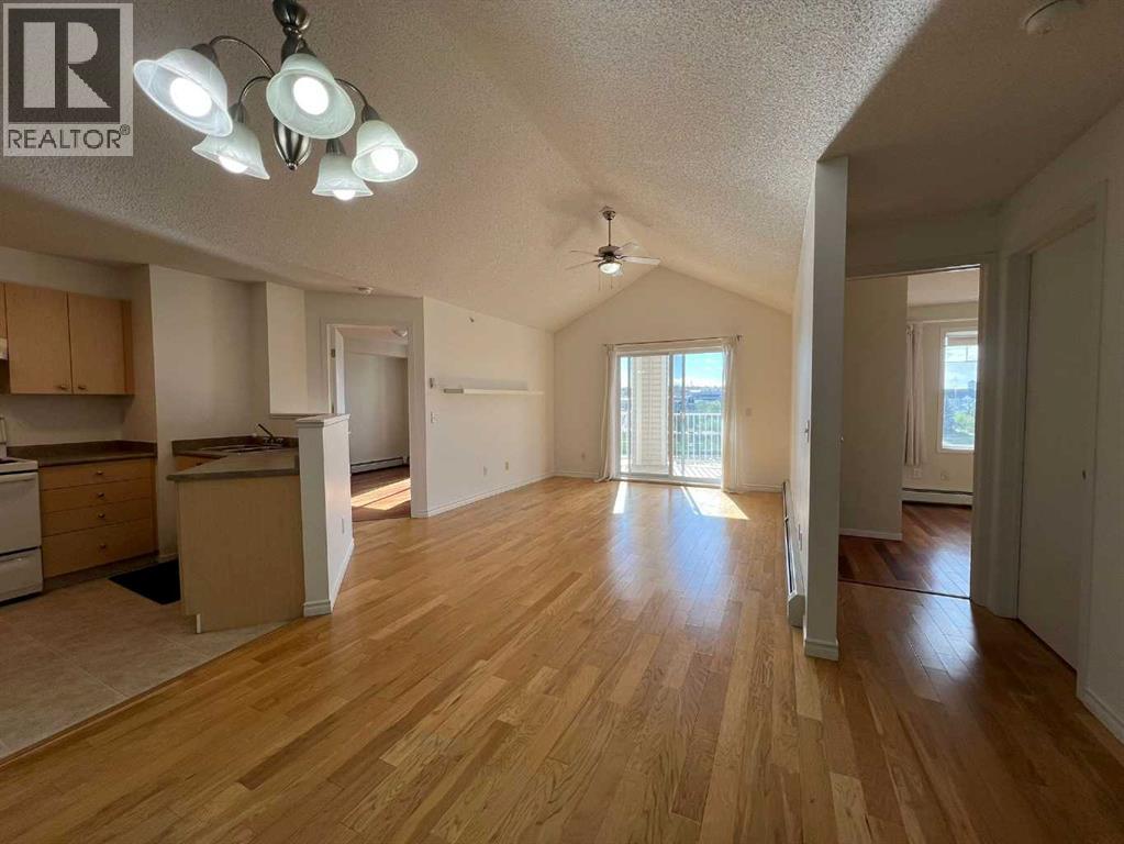 #408 16 Country Village Bay NE - Image 13