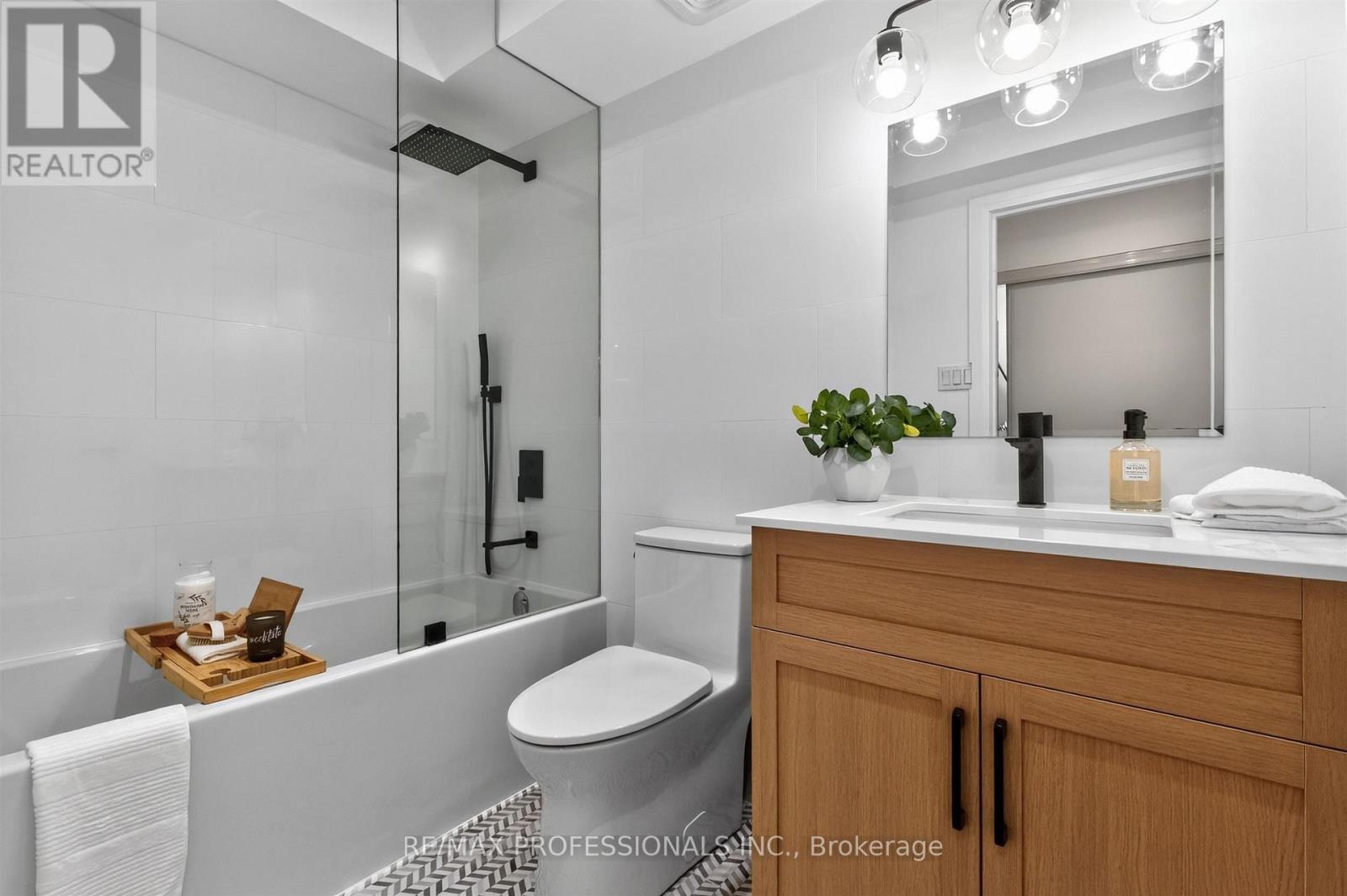 #502 299 MILL ROAD - Image 25