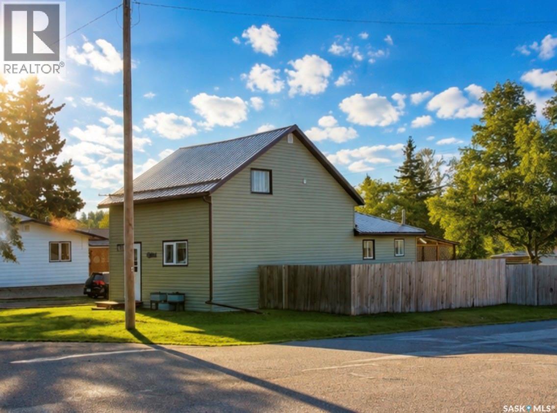 116 5th AVENUE N - 2