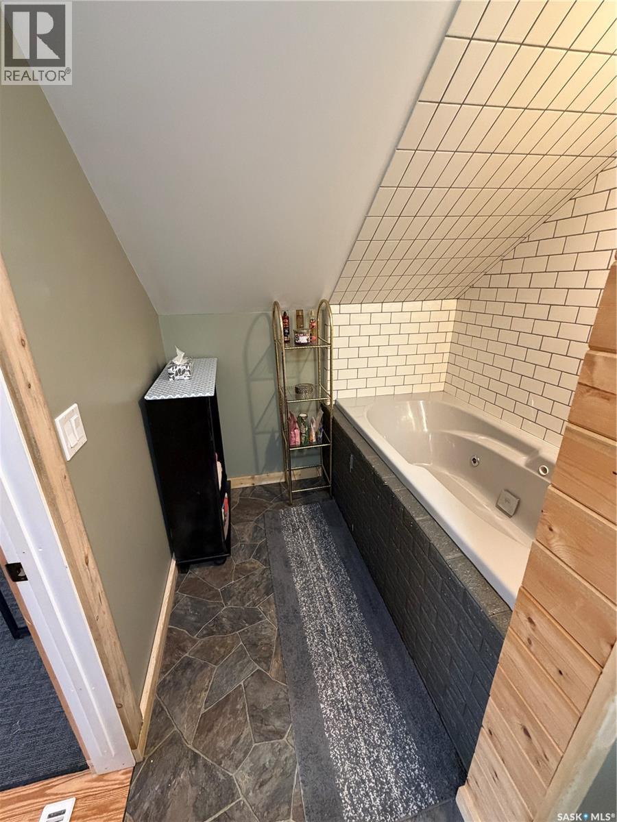116 5th AVENUE N - 51
