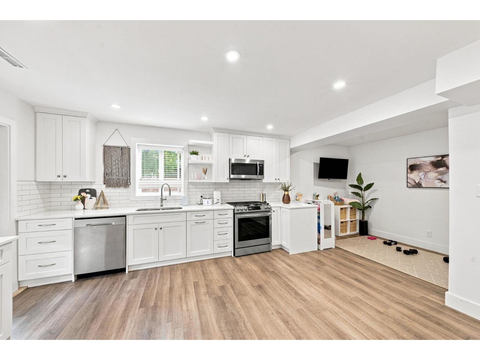 9466 209A STREET, Langley