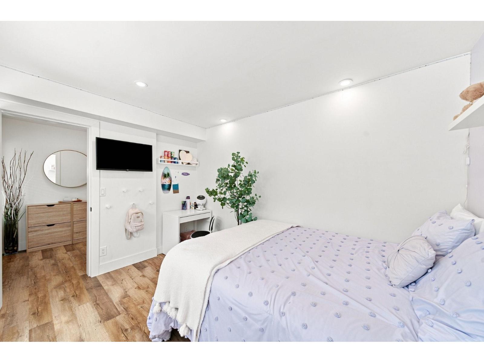9466 209A STREET, Langley