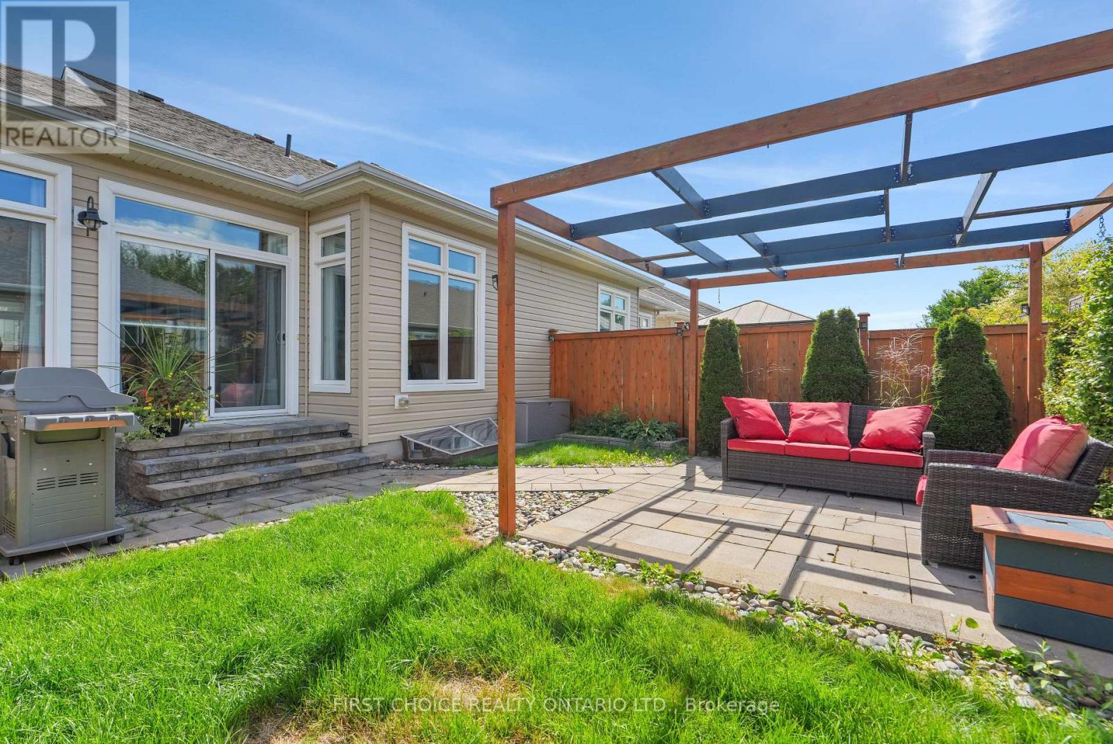 550 SILVERBELL CRESCENT - Image 39