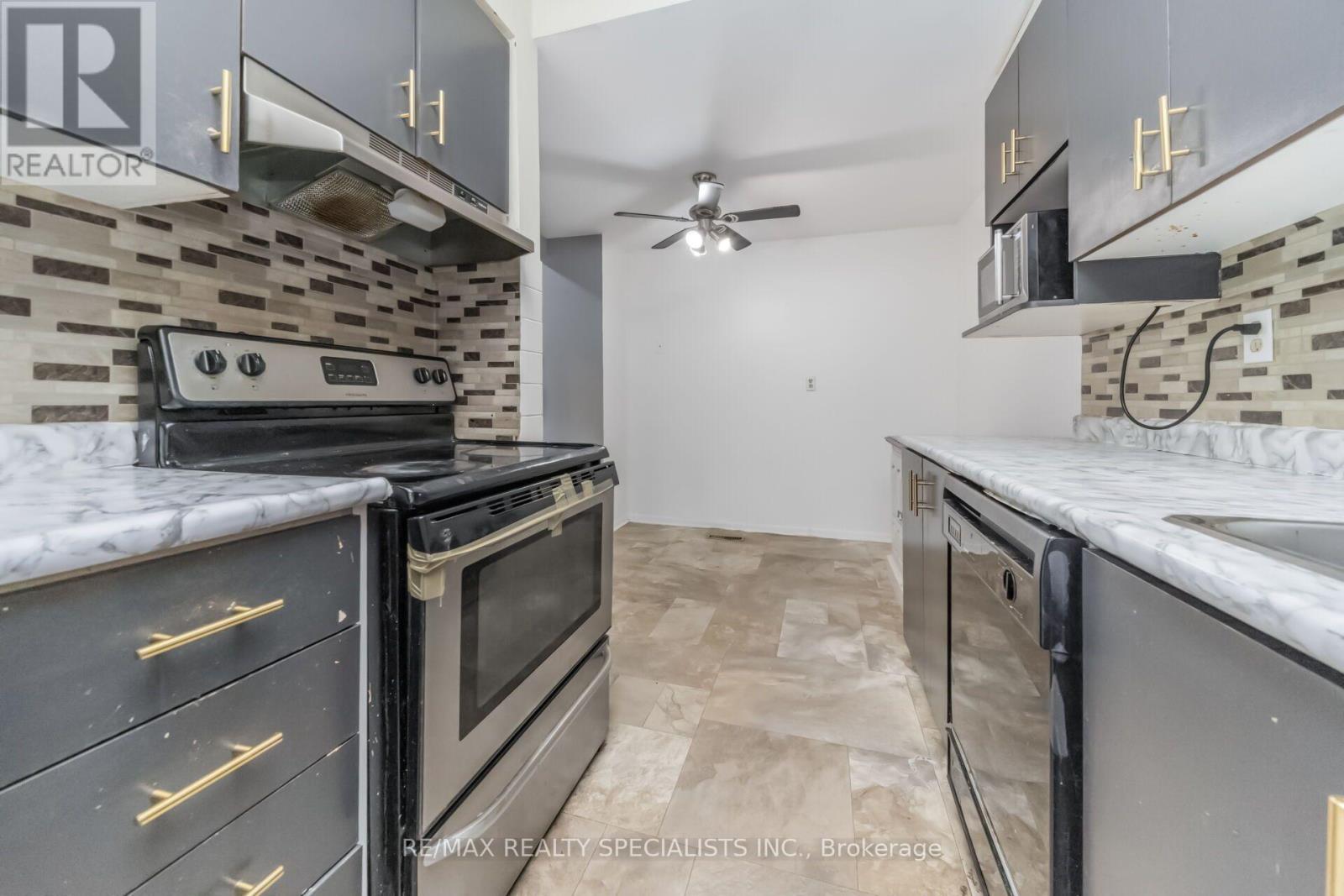 33 GREENWICH CIRCLE - Image 13