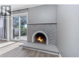 Bedroom 2 - 33 Greenwich Circle, Brampton, ON L6S2E6 Photo 8