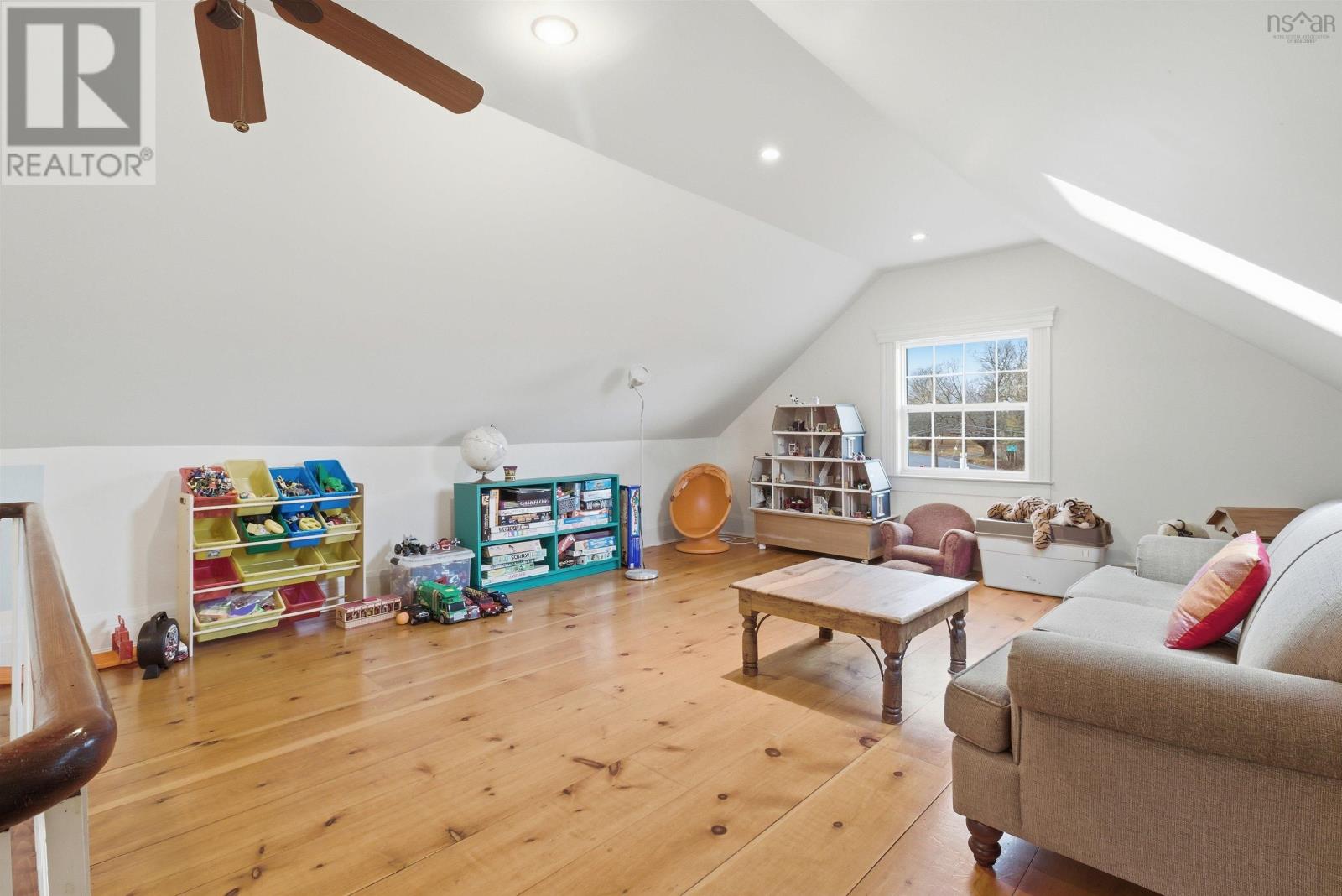 Property 31 of 42 of 15 Falmouth Dyke Rd