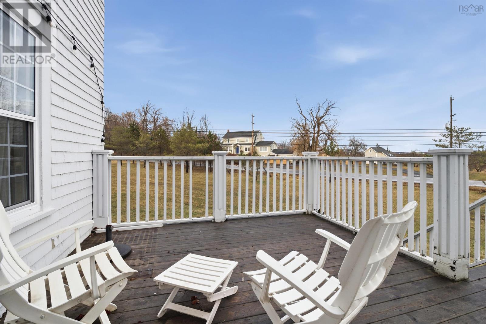 15 Falmouth Dyke Rd - 35