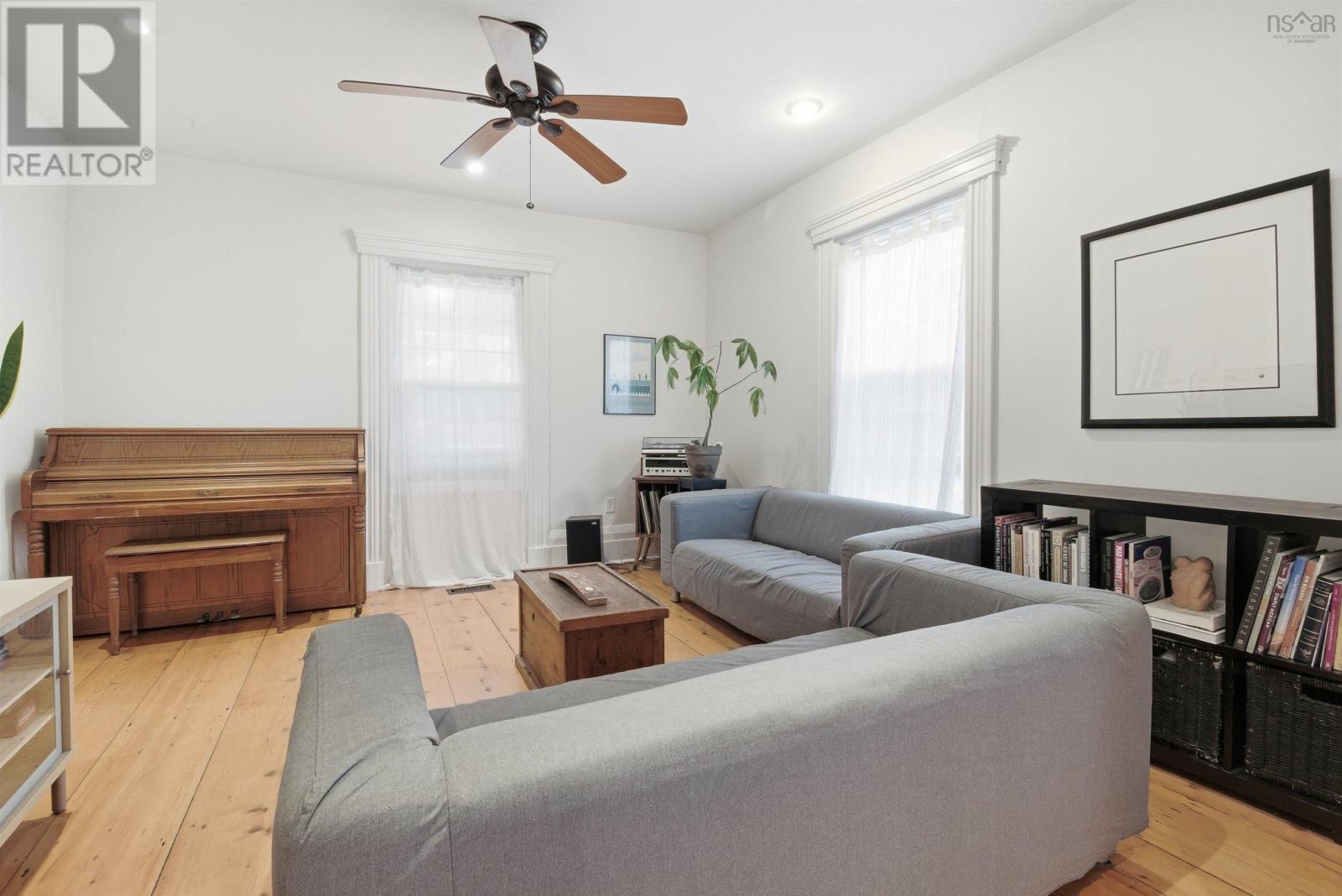 15 Falmouth Dyke Rd - 8
