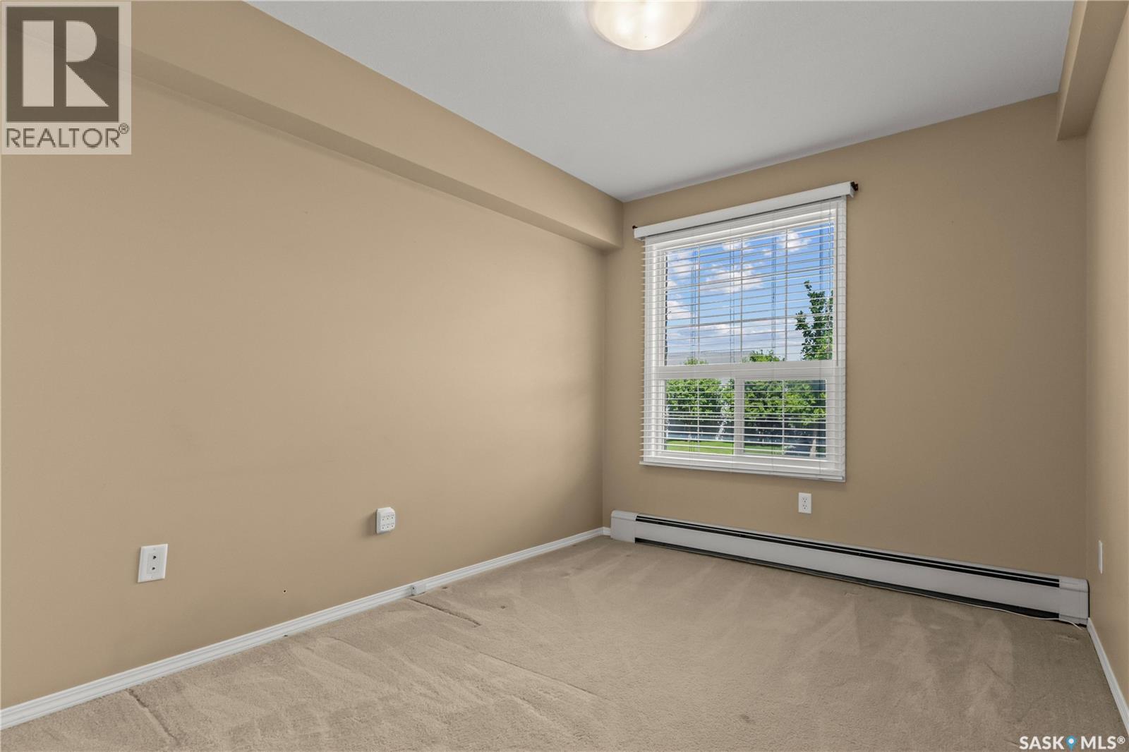 #114 100 1st AVENUE S - Image 13