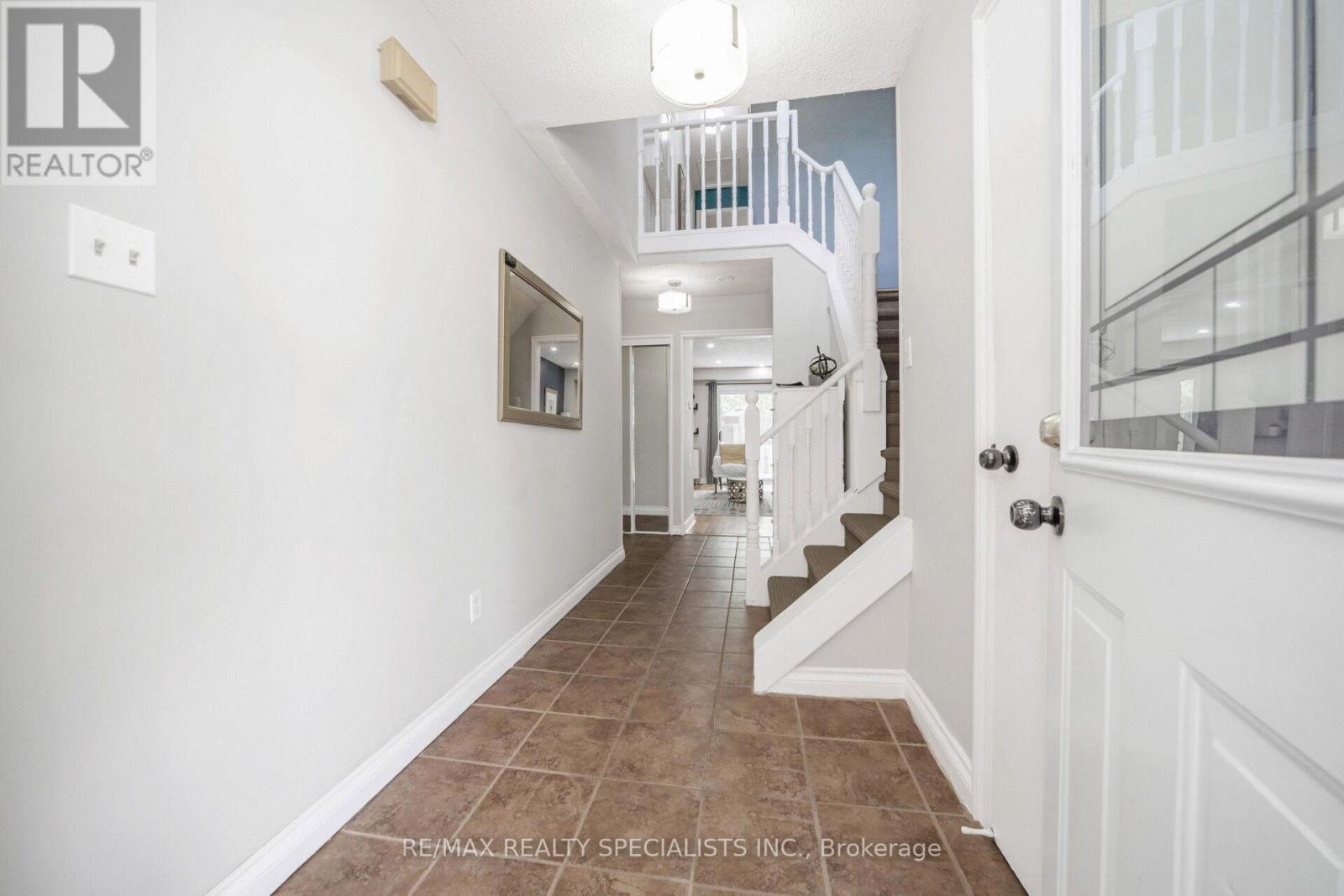 20 ENMOUNT DRIVE - Image 17