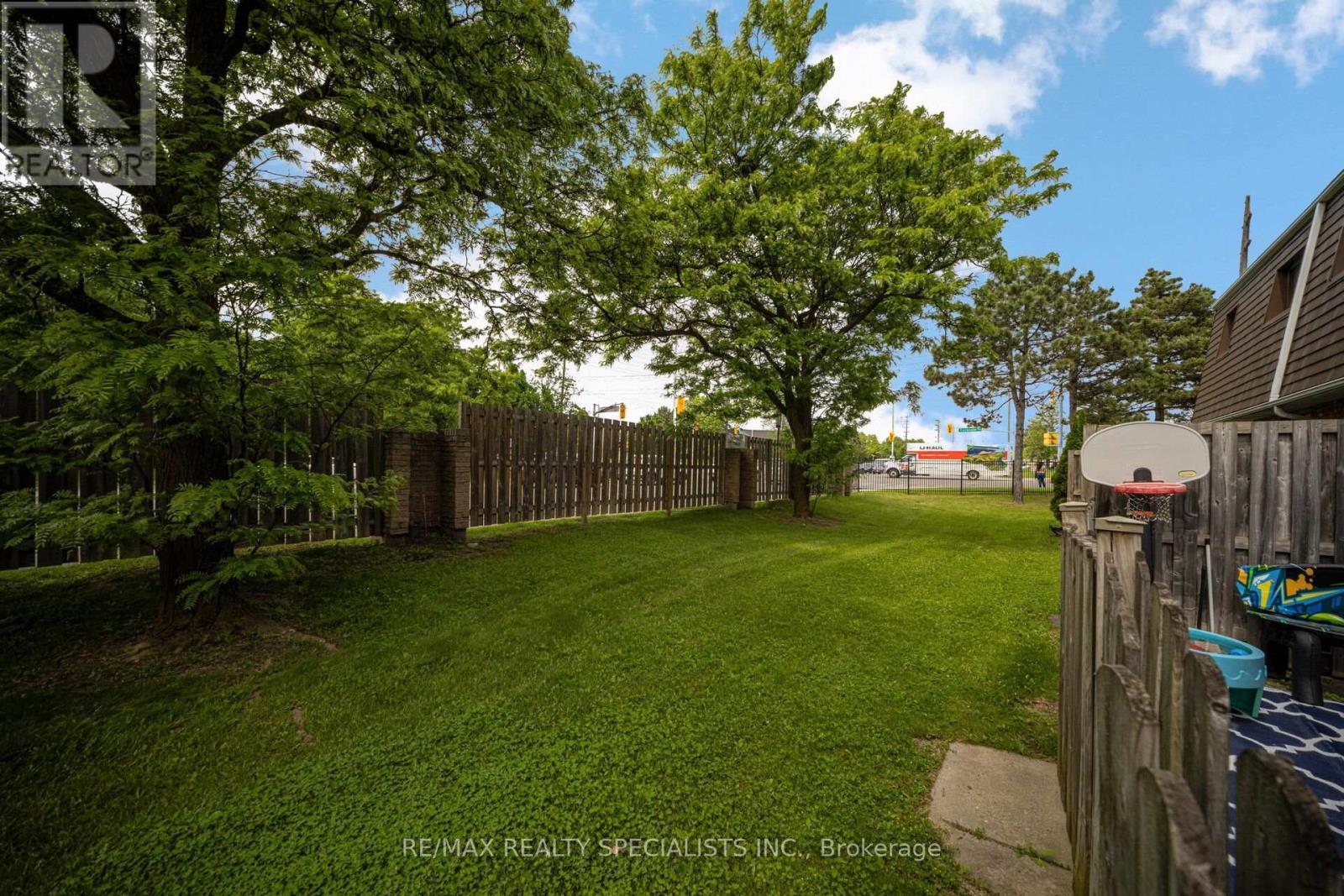 20 ENMOUNT DRIVE - Image 42