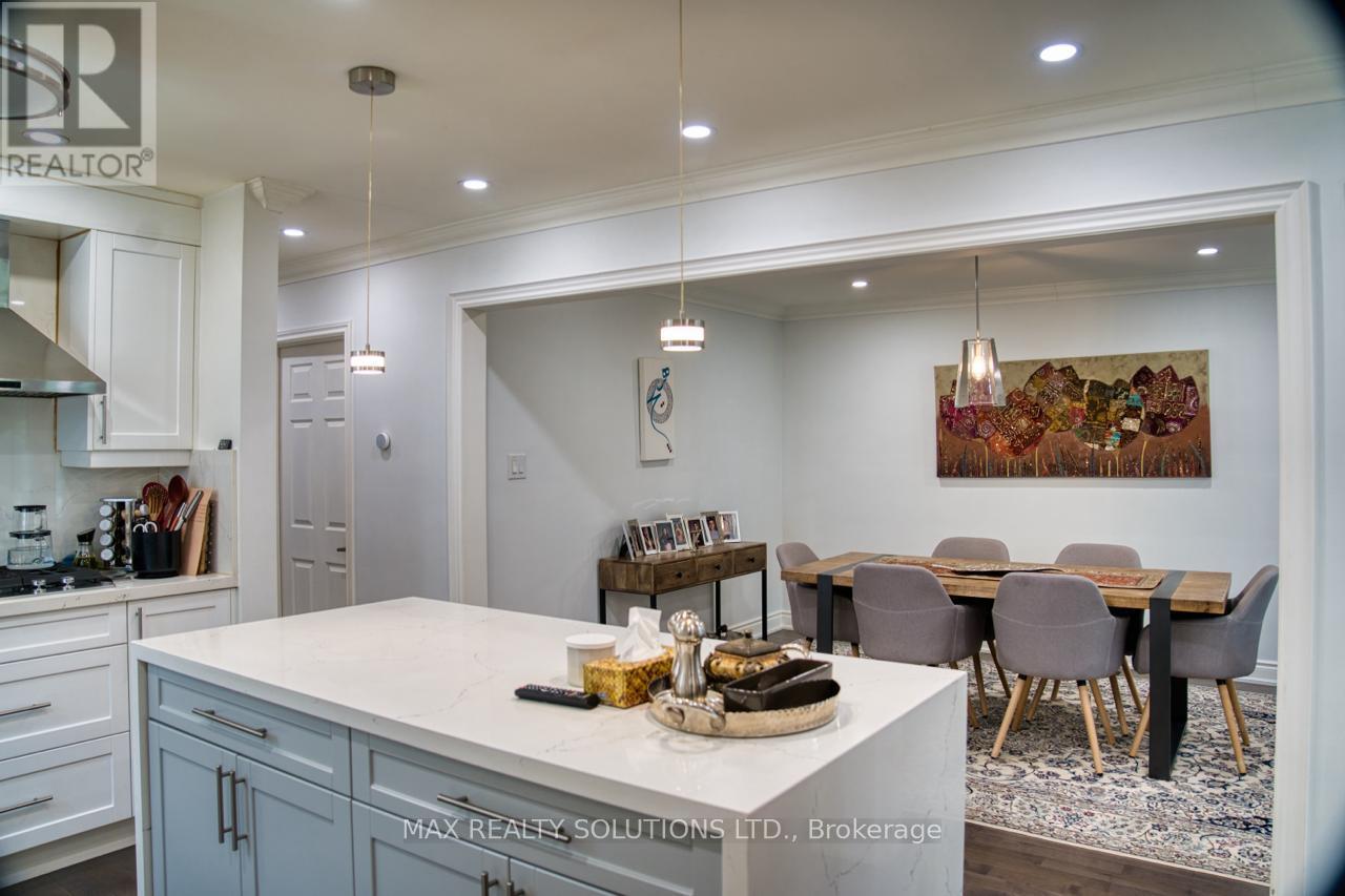 31 LOCHINVAR CRESCENT - 5