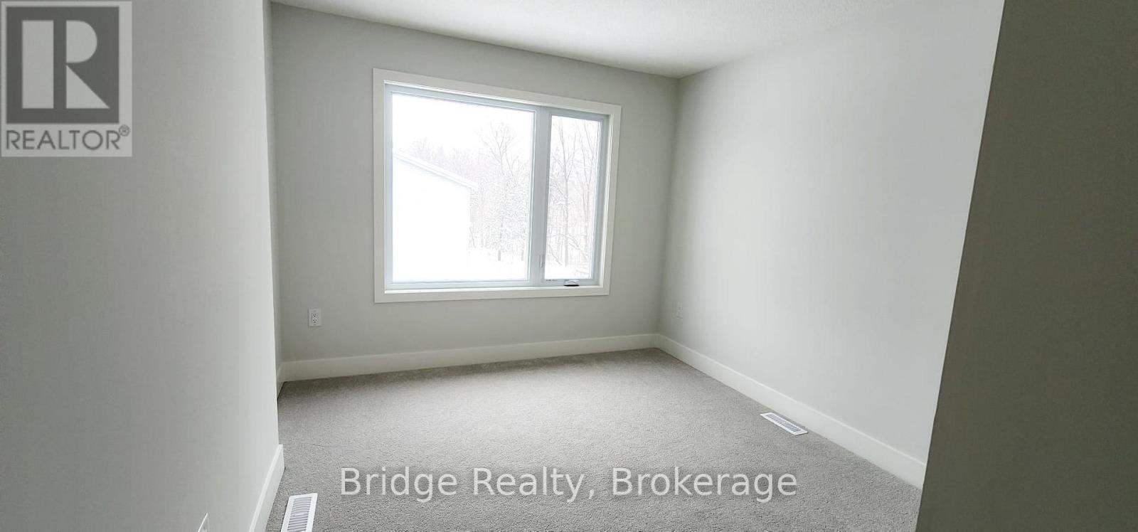 3 bedroom Single Family interior view, 11- 990 Deveron Crescent, London South (South J), Ontario