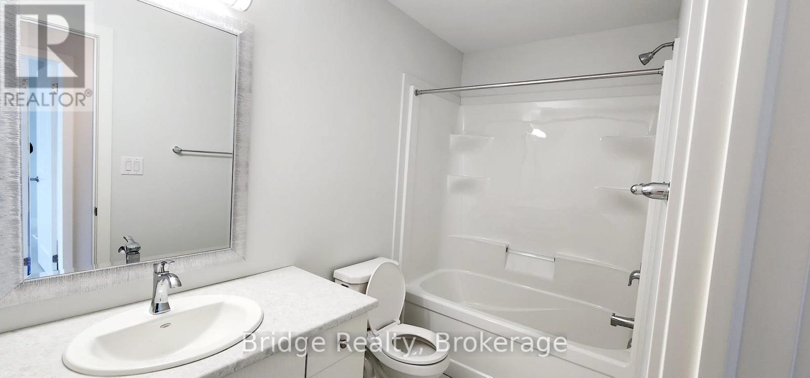 3 bedroom Single Family interior view, 11- 990 Deveron Crescent, London South (South J), Ontario