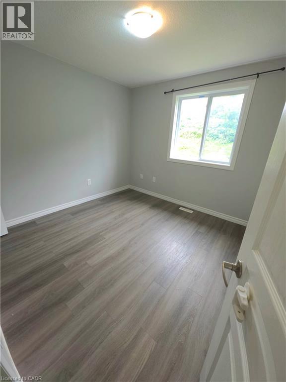 3 bedroom Single Family interior view, 998 MAPLERIDGE Street, West London, London, Ontario