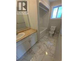 998 Mapleridge Street, London, ON N6H0A6 Photo 12