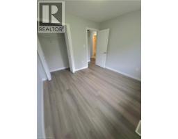 998 Mapleridge Street, London, ON N6H0A6 Photo 16