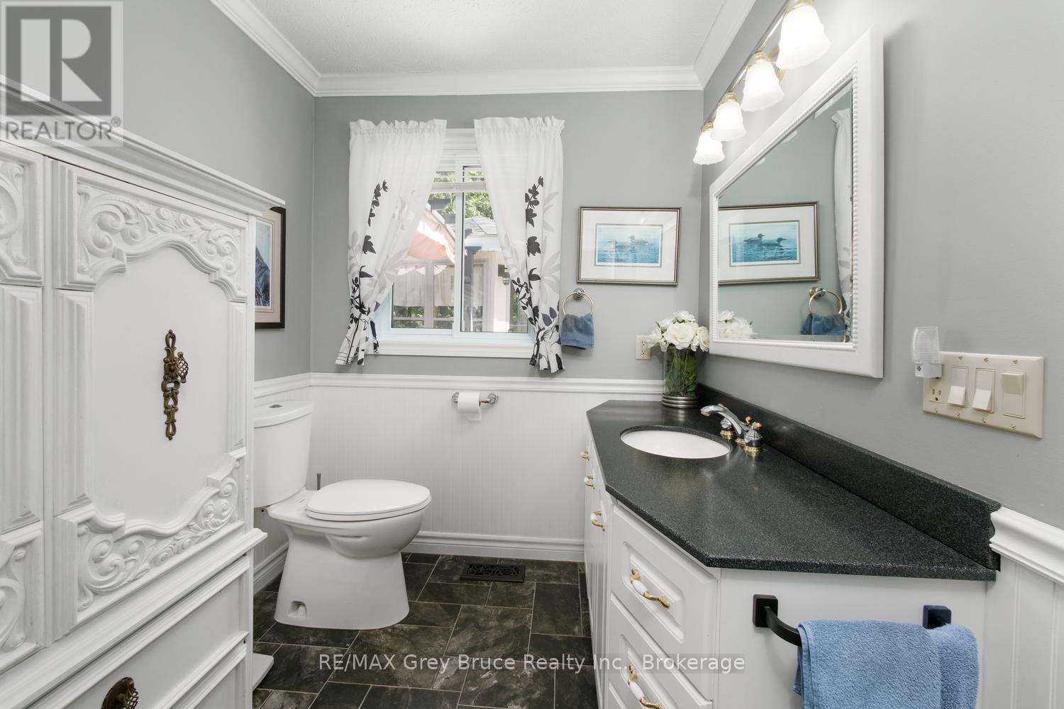 358 HURON ROAD - Image 16