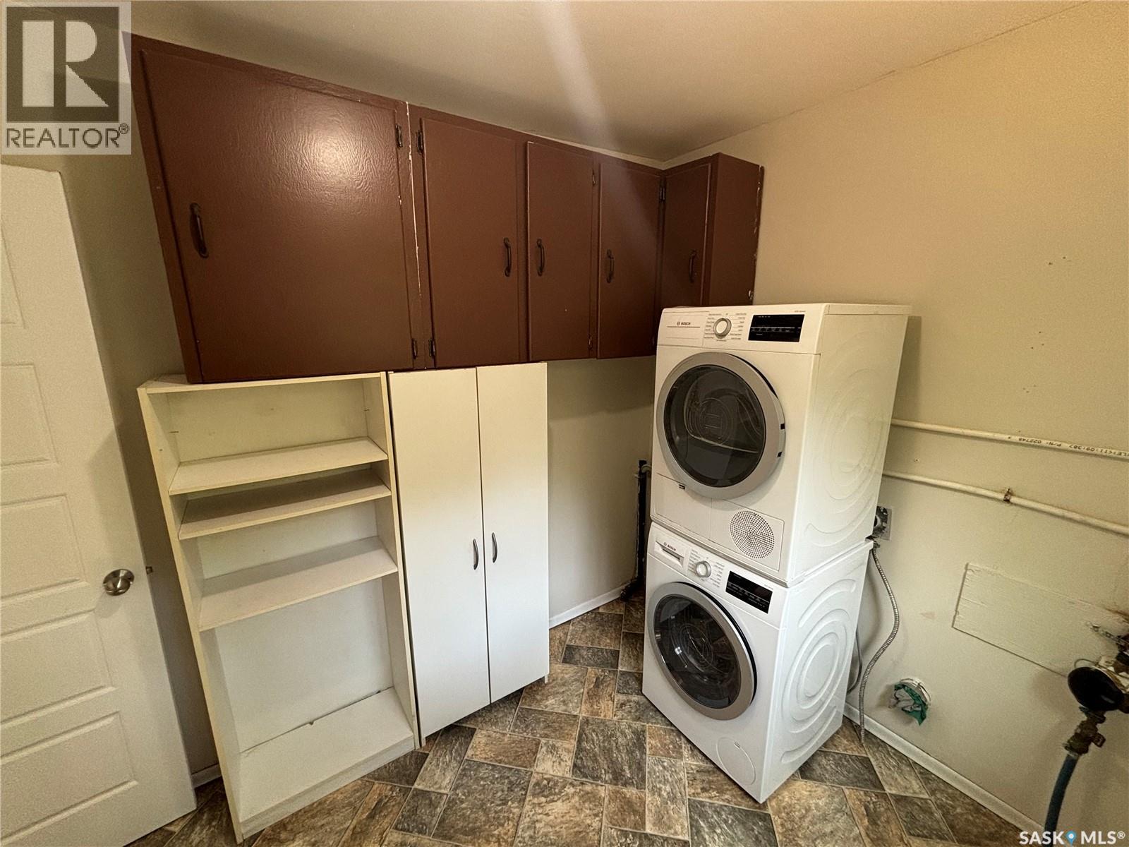 1225 GRAND AVENUE - 23