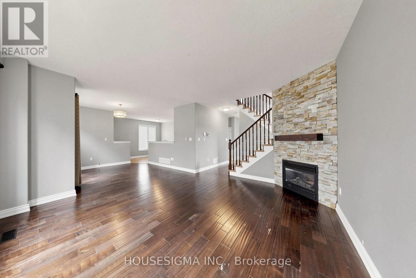 35 AUBURN COURT - Image 8