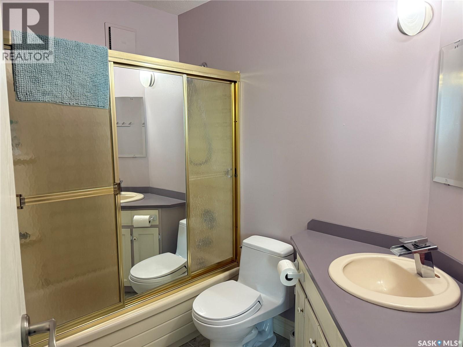 118 1st AVENUE W - 28