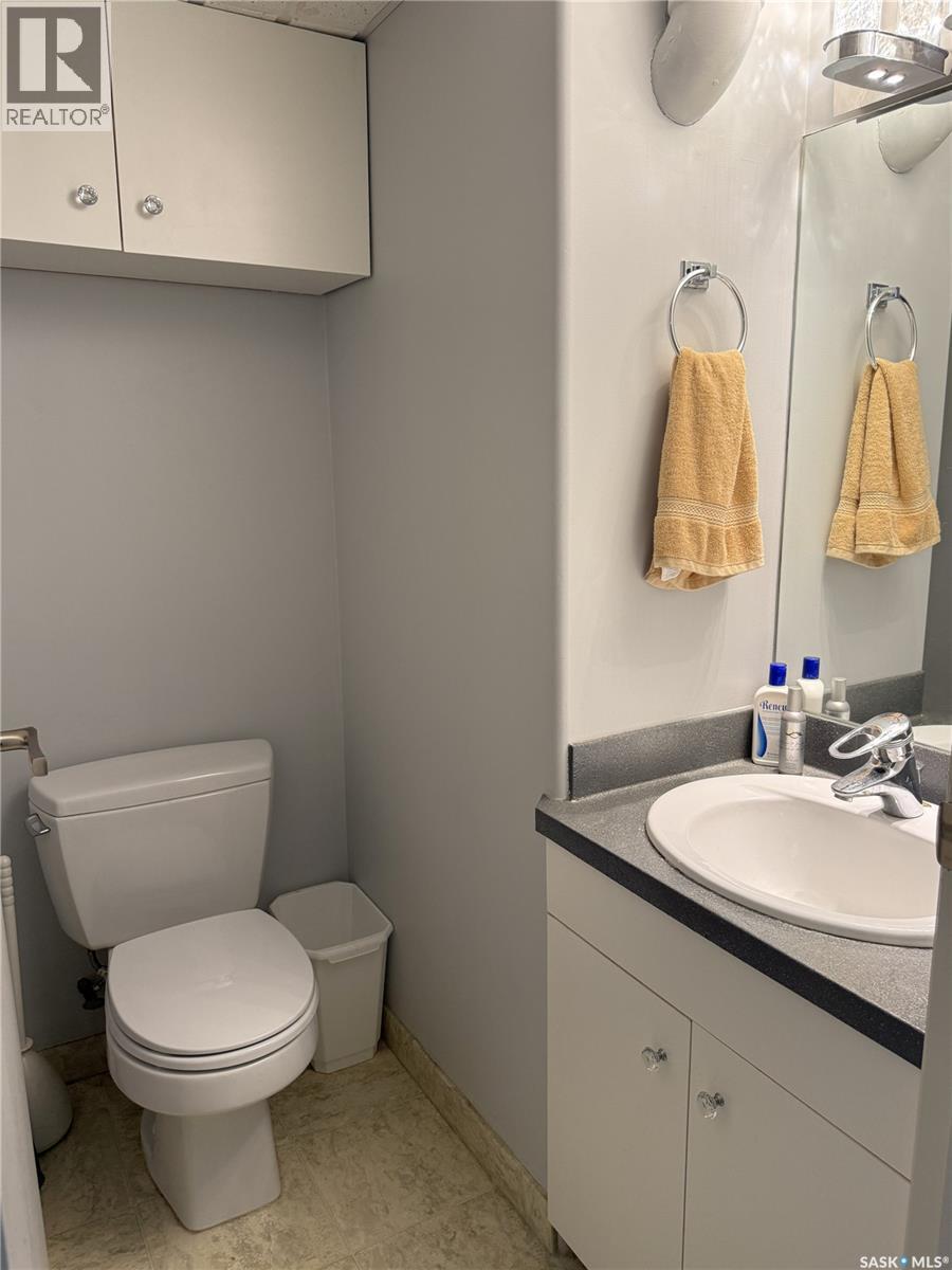 118 1st AVENUE W - Image 40