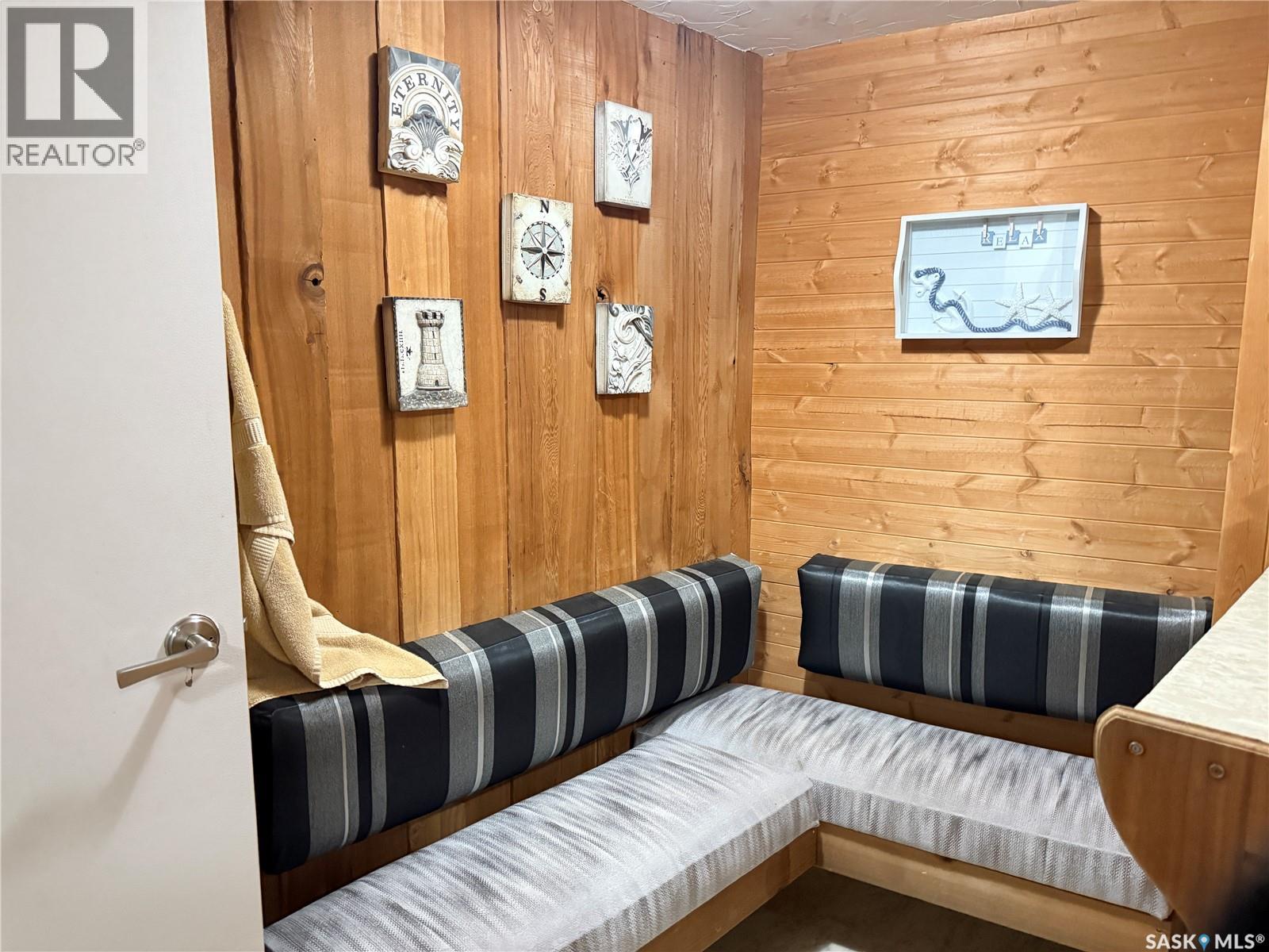 118 1st AVENUE W - Image 42