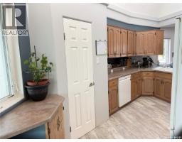 Kitchen - 118 1st Avenue W, Lake Diefenbaker, SK S0L0G0 Photo 11