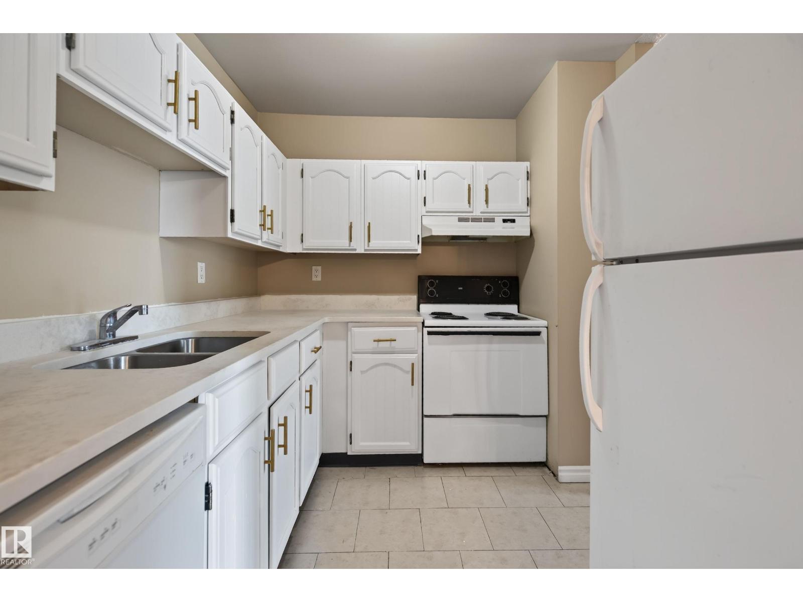#603 10175 109 St NW photo 4 — MLS® E4495732