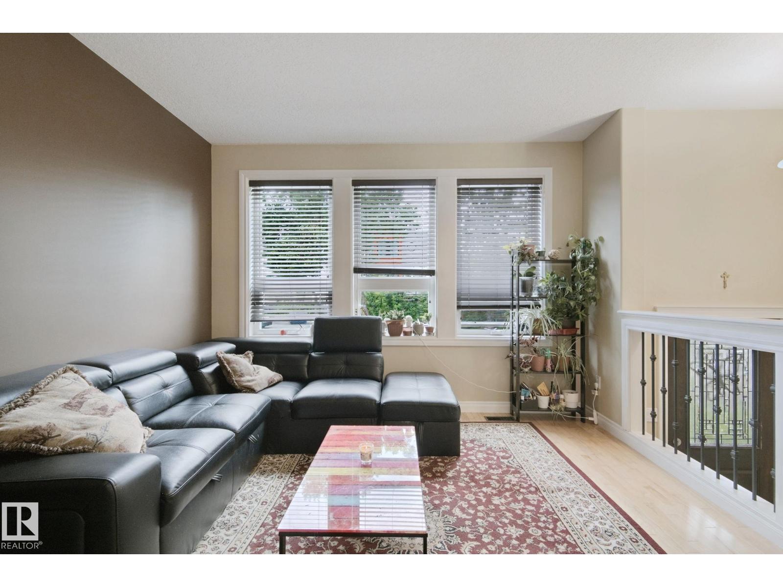 10416 69 AV NW - Image 12