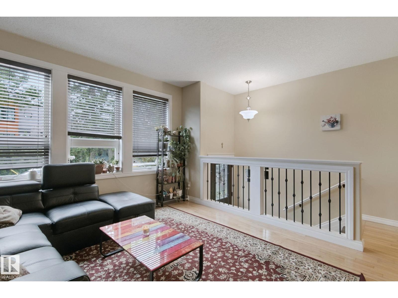 10416 69 AV NW - Image 13