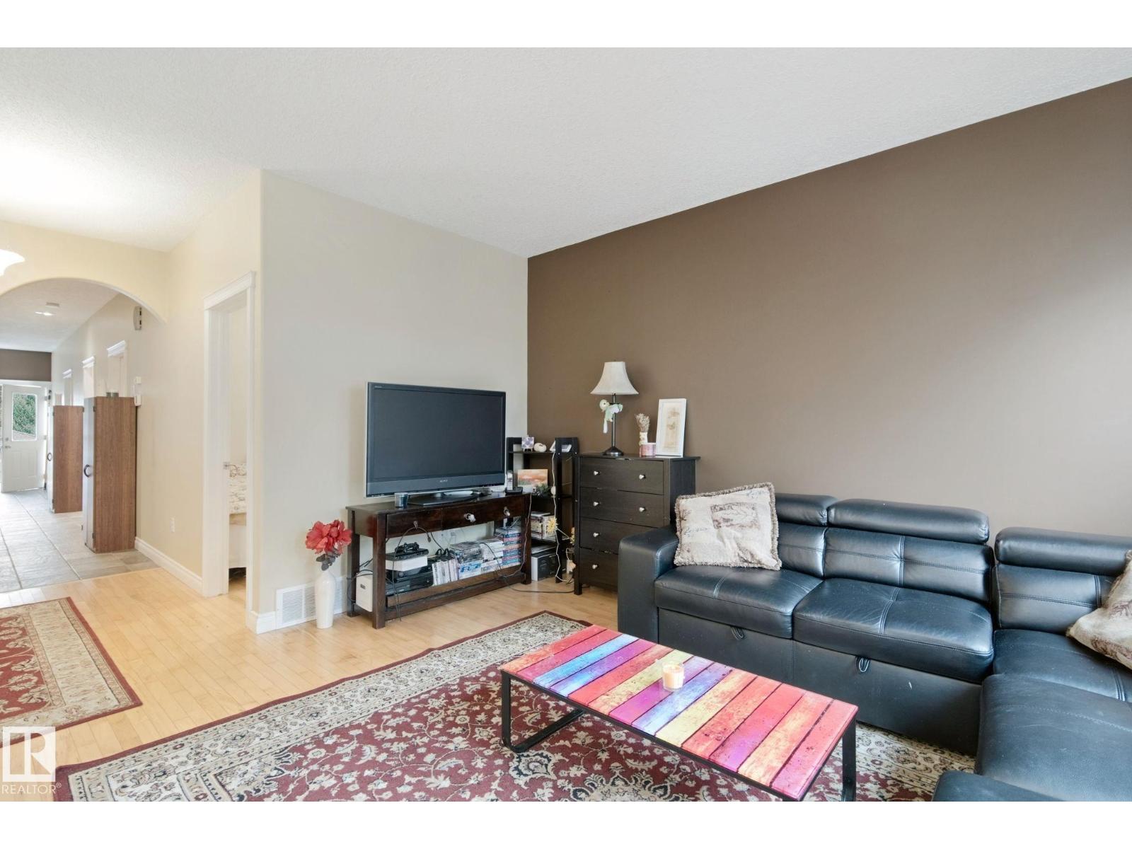 10416 69 AV NW - Image 17