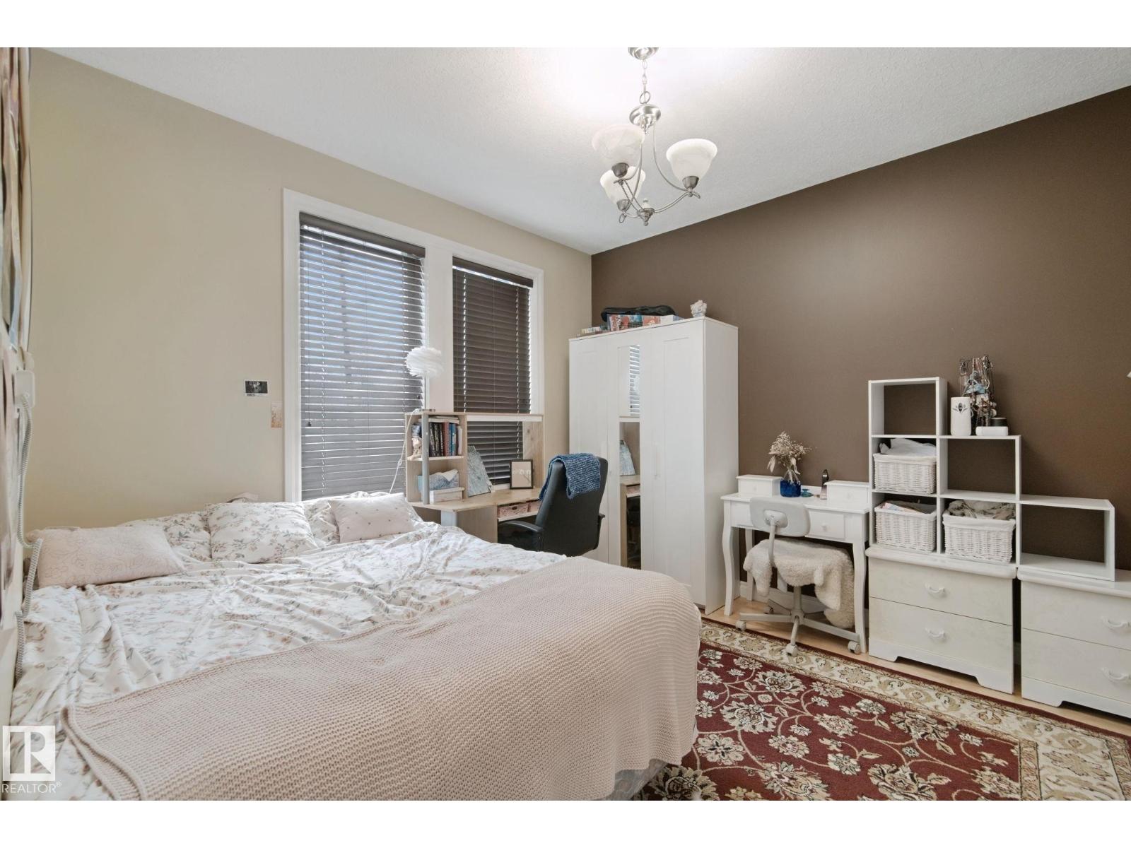 10416 69 AV NW - Image 32