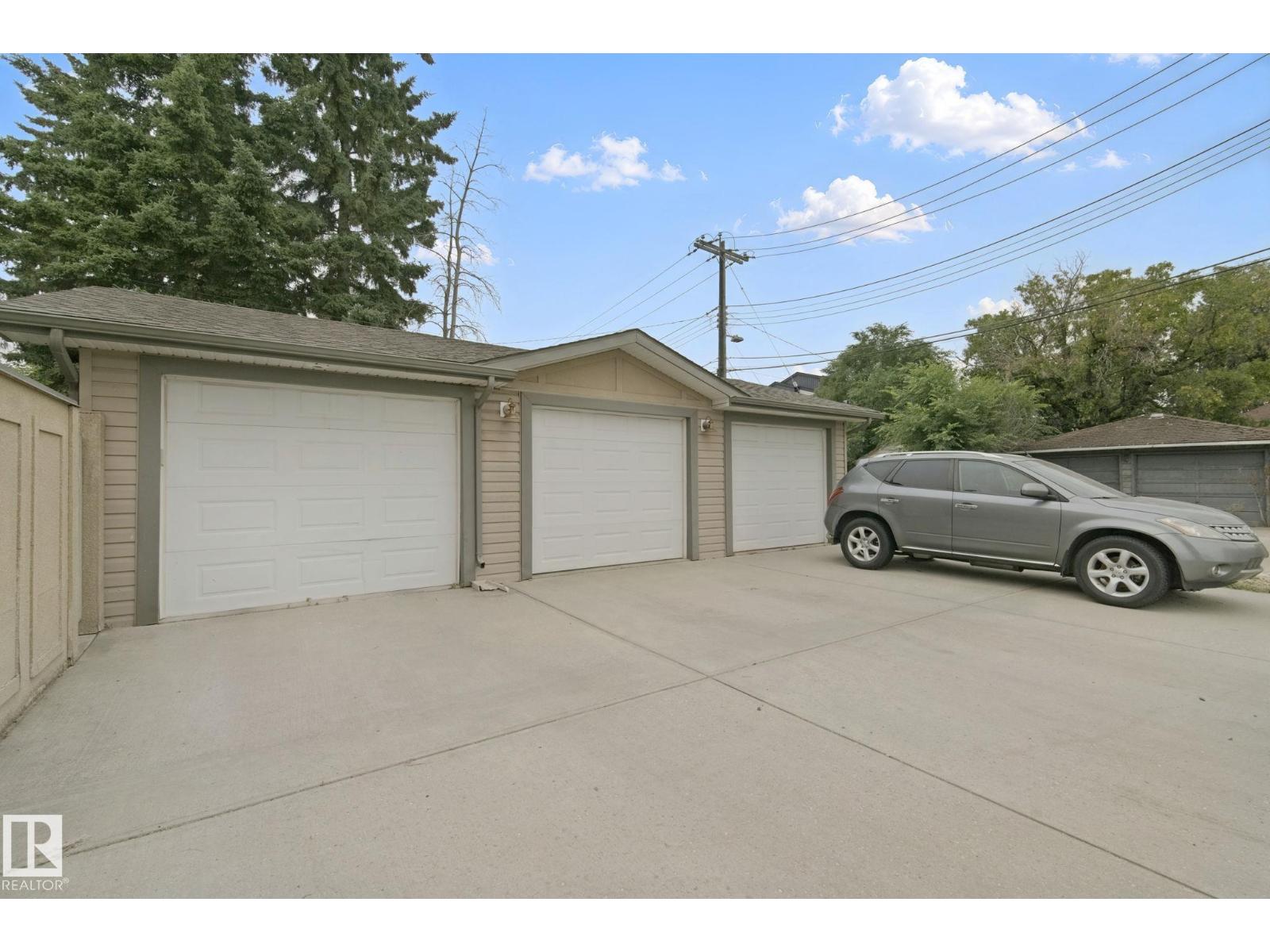 10416 69 AV NW - Image 51