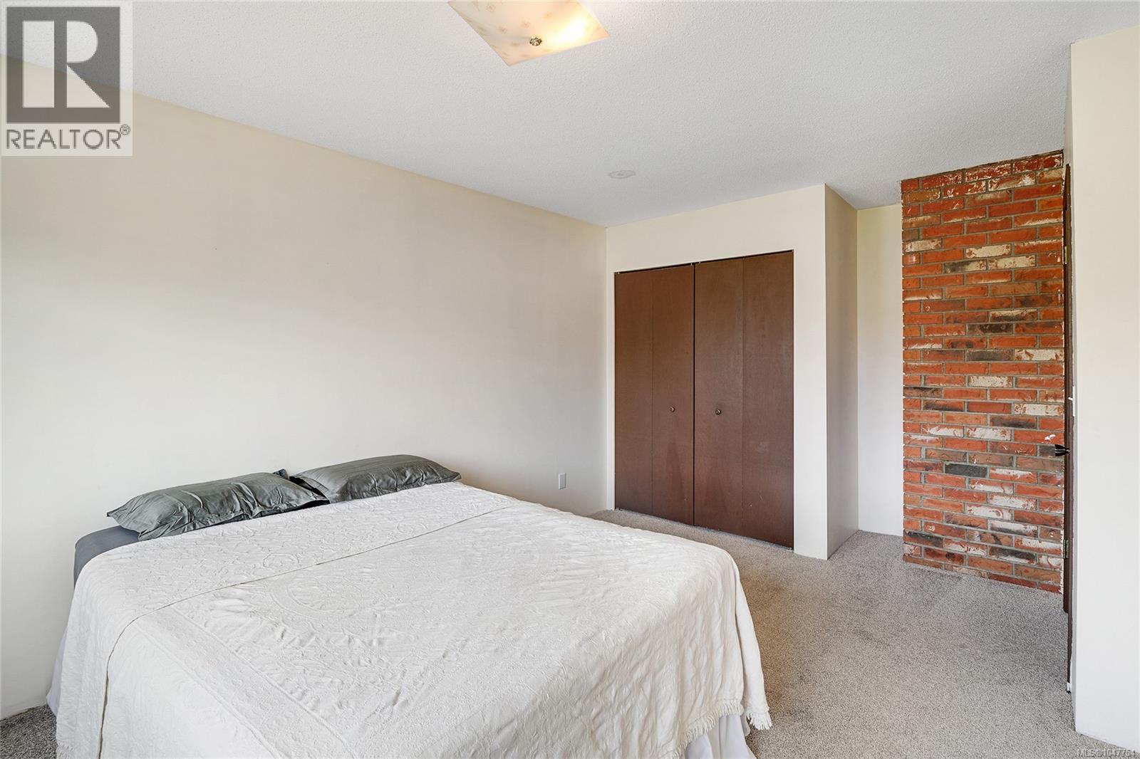 1144 May St - 20
