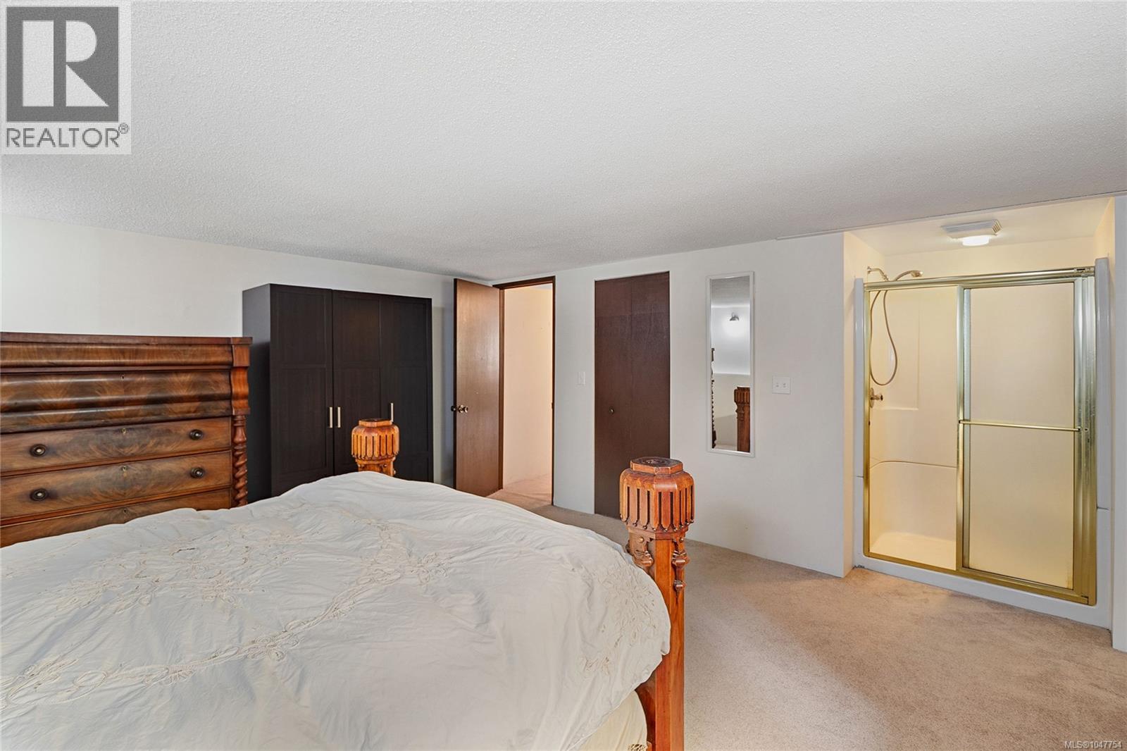 1144 May St - 28